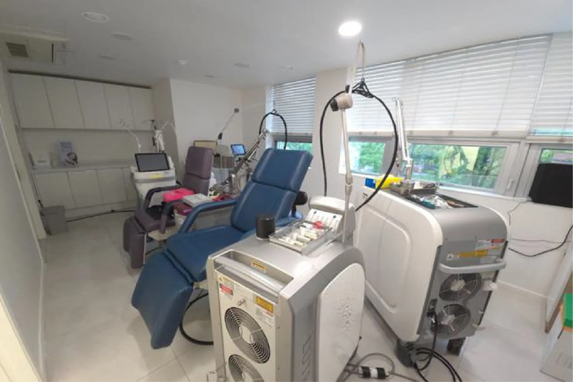 Treatment room at Pascal Clinic