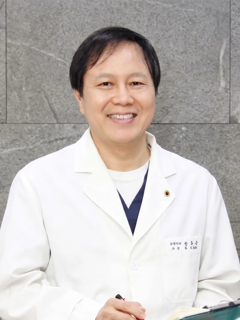 Dr. Han Dong-gyun, facelift specialist at Pascal Clinic
